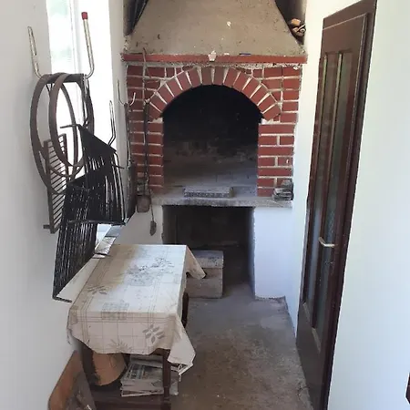 Tomas,,,spacious House With Private Parking,terrace,5g Internet,,,,, *